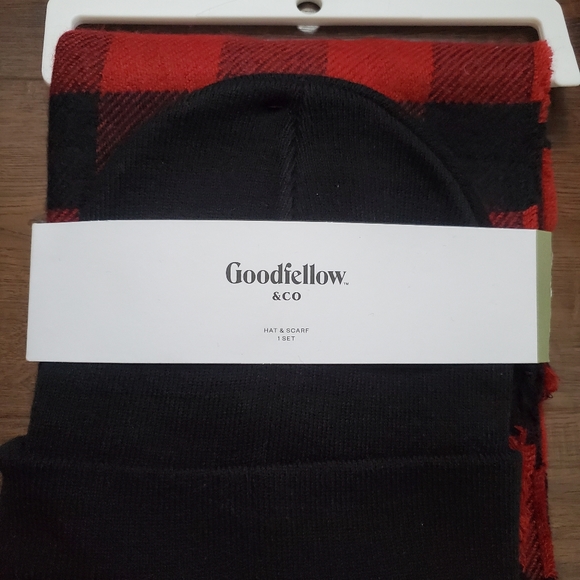 Goodfellow & Co Scarf and Hat Set - Picture 2 of 4